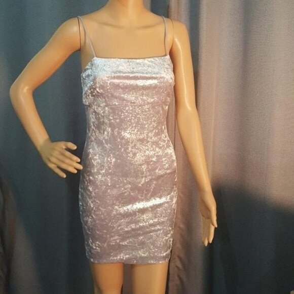 Dresses & Skirts - Forever 21 Metallic Dress